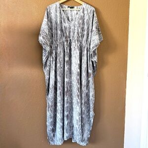 Acrobat 100% Silk Snakeskin Print Caftan Dress M/L Boho Flowy Kaftan Resortwear